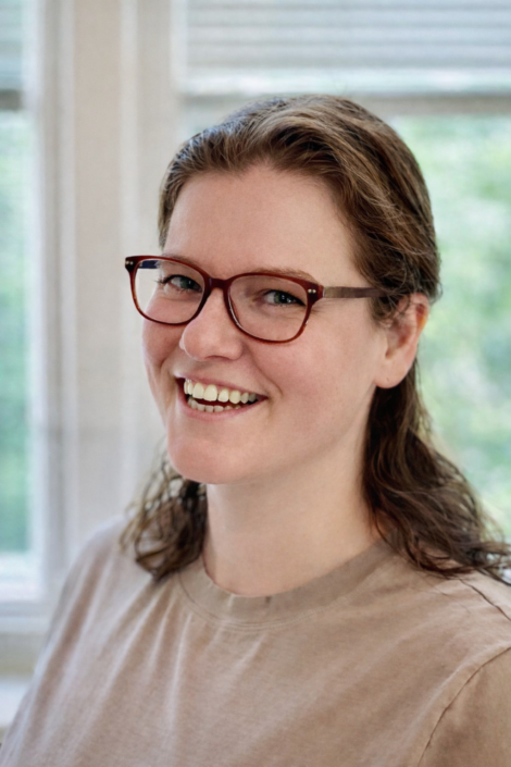 Porträt von Simone Leidholdt - Physiotherapeutin